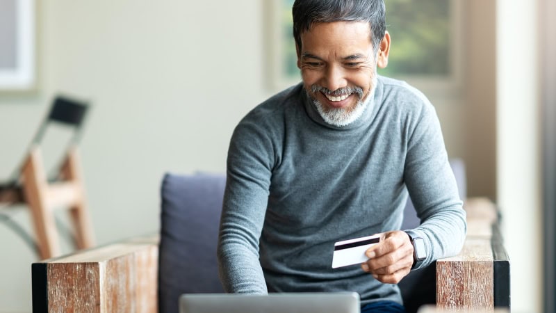 Cómo Promover Productos para el Realce Masculino Sin Caer en lo Vergonzoso